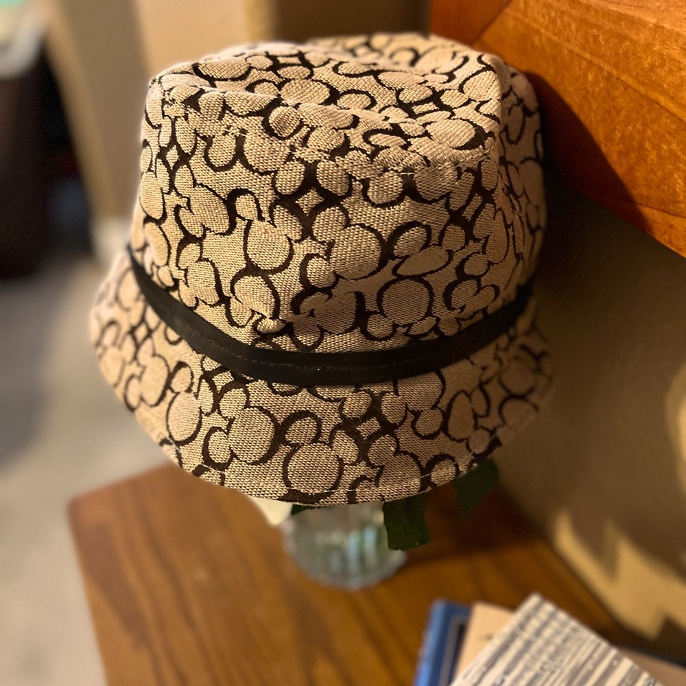 💕🌼 NWOT Disney Bucket Hat Mickey ears - Picture 2 of 5
